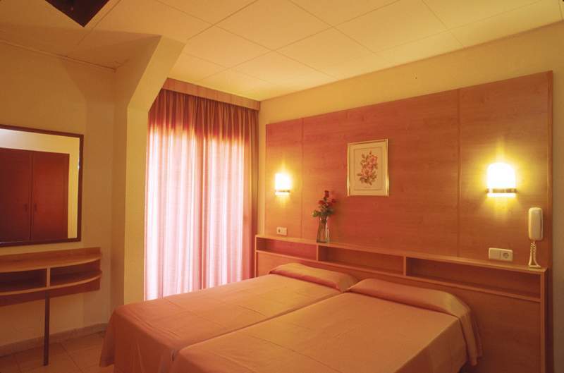 สปา โฮเต็ล เอช ท็อป ซัมเมอร์ ซัน Hotel ซานตาซูซานนา ภายนอก รูปภาพ